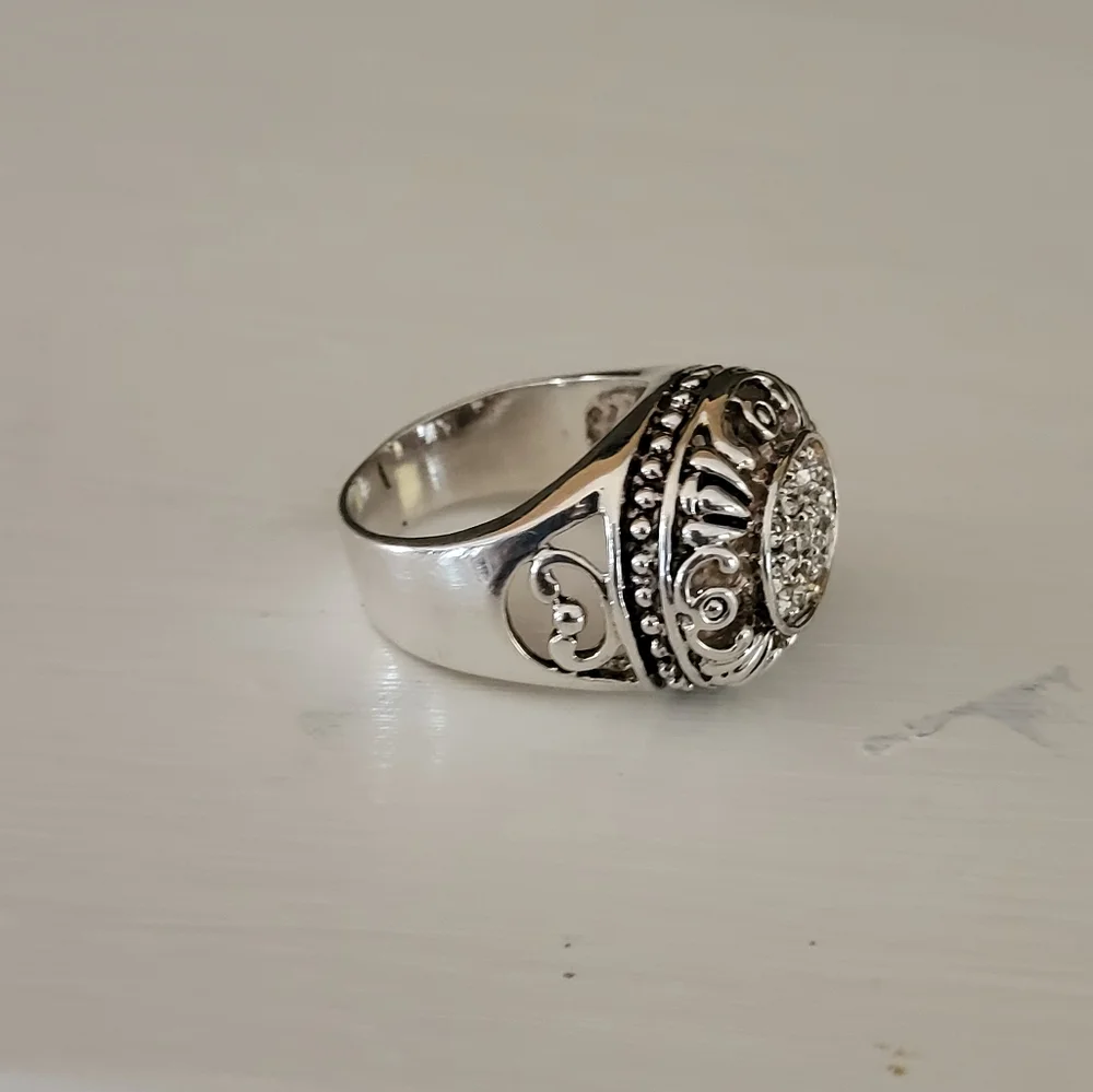 Best Brand Vintage 80s Silverplate Costume Ring Size 9